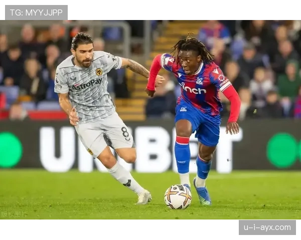 狼队中场组织近期表现稳健,攻防转换效率持续提升 狼队中场组织近期表现稳健,攻防转换效率持续提升